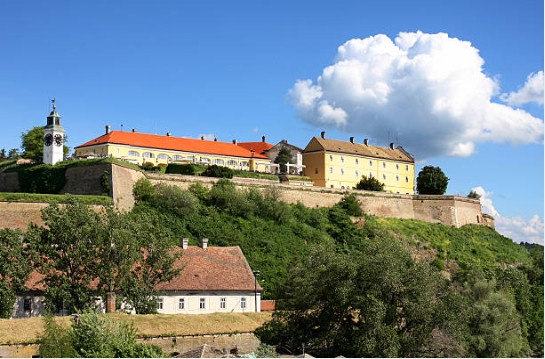 022-Novi-Sad-bij -Fort-Petrovaradin