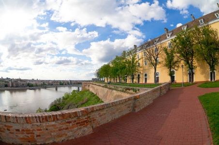 069-Novi-Sad-bij-Fort-Petrovaradin