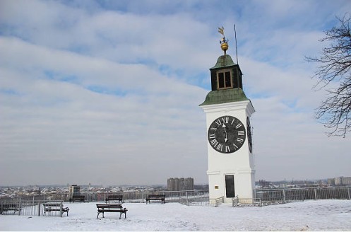 024-Novi-Sad-klokketoren-Fort-Petrovaradin-winter